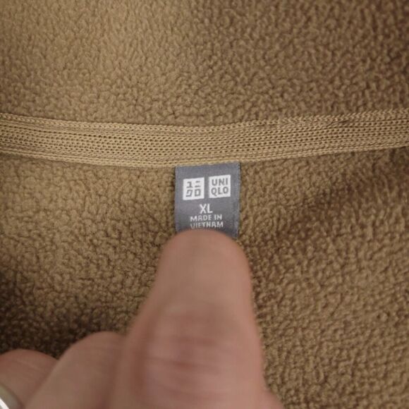 UNIQLO Fluffy Yarn Fleece Full Zip Jacket Thermal Teddy Sweater Tan Mens XL - Picture 2 of 6